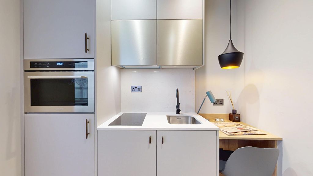 Property photo 3 of 5 Kitchen