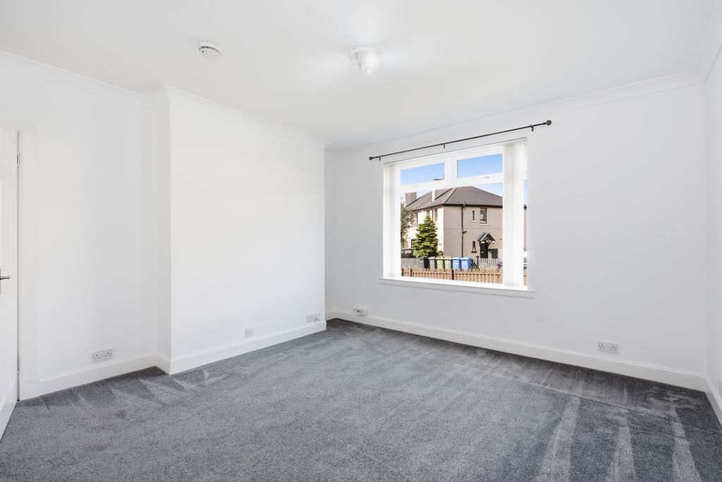 1 bed flat for saleRiddochhill Crescent, Blackburn, West Lothian EH47 photo 5