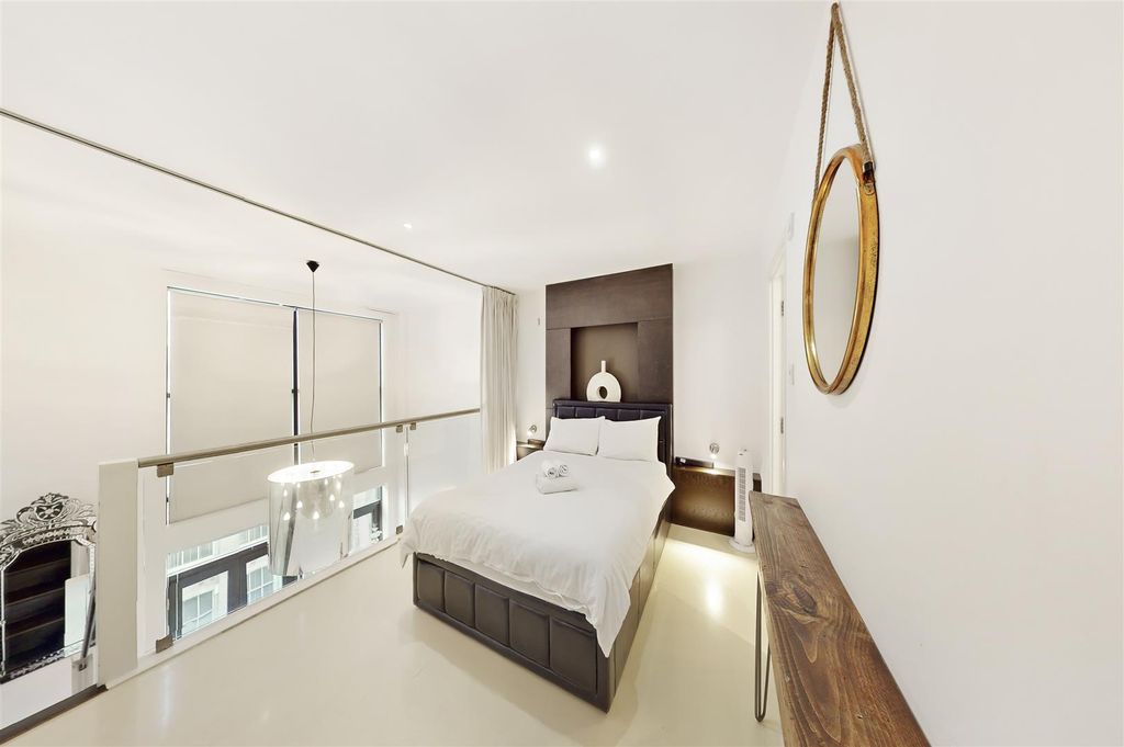 Property photo 3 of 16 Flat 24, 97-113 Curtain Road - G7x19Iwwfarvekx0Lcm