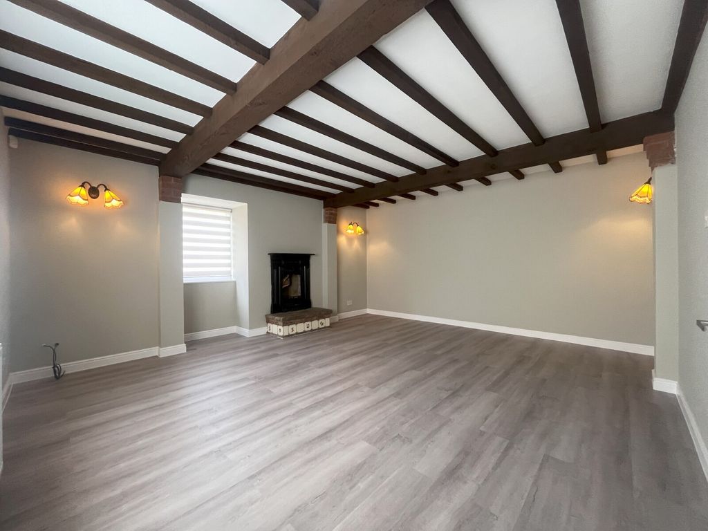 Property photo 3 of 26 Picture No. 38