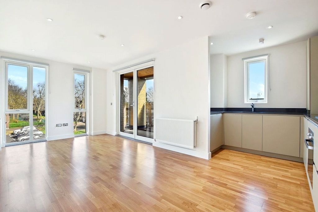 Property photo 2 of 8 Picture No. 03