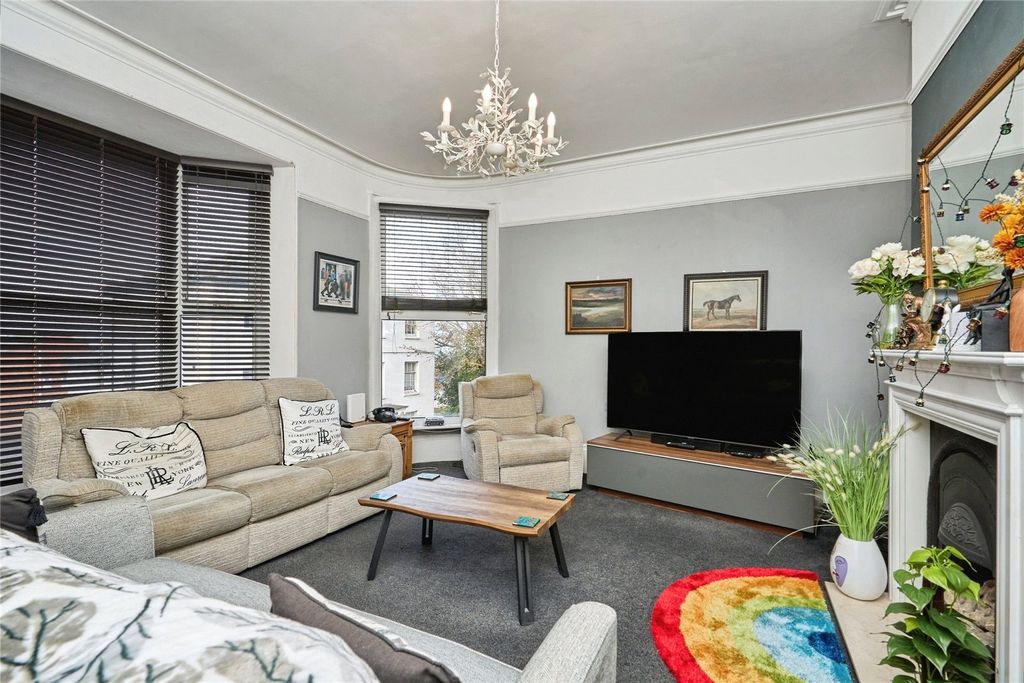 Property photo 3 of 15 Picture No. 03