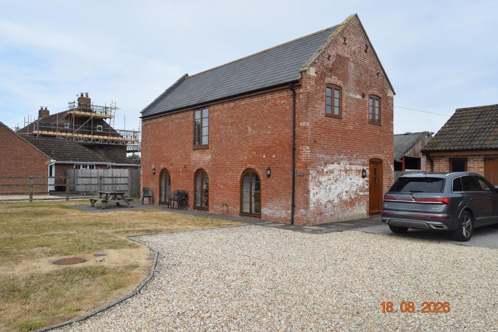 Property photo 1 of 40 Dsc_0007 (Large).Jpg
