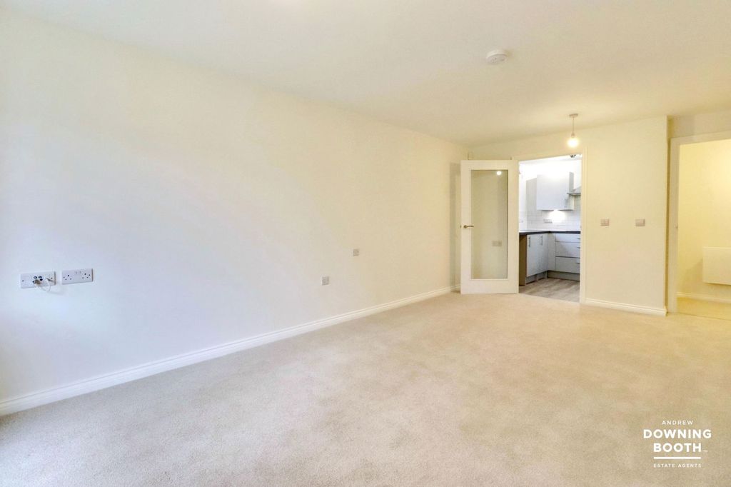 Property photo 3 of 20