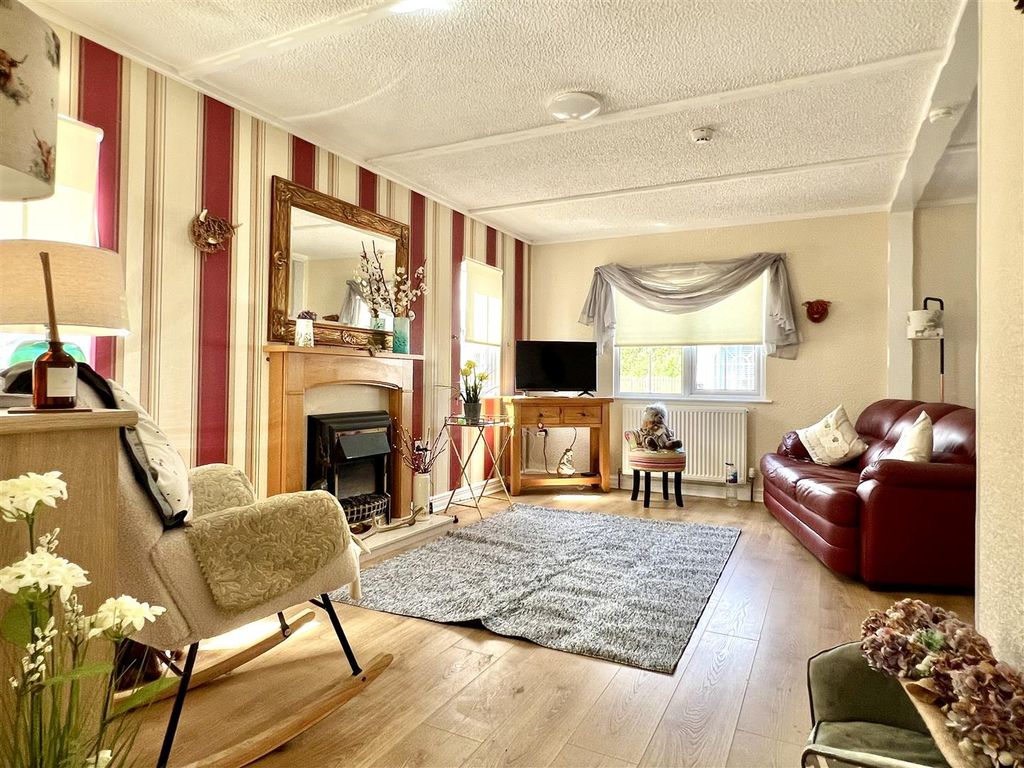 Property photo 2 of 19 Rosebank Park Homes, Leuchars