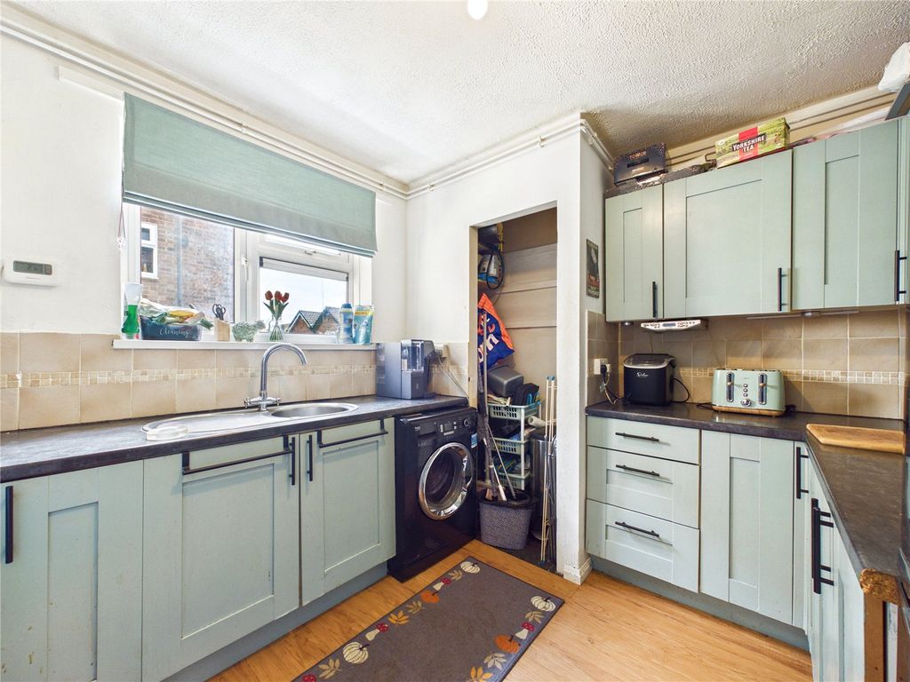 Property photo 3 of 5 Picture No. 04