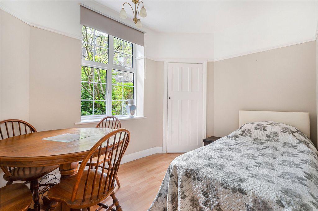 Property photo 3 of 17 Picture No. 21