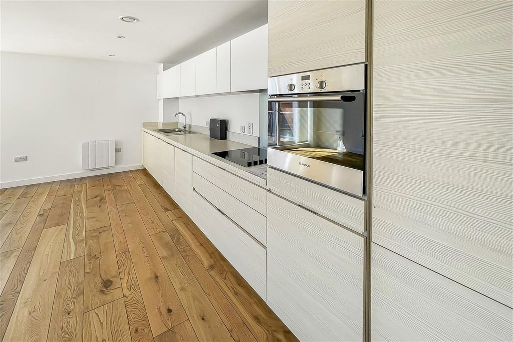 Property photo 2 of 12 Kitchen