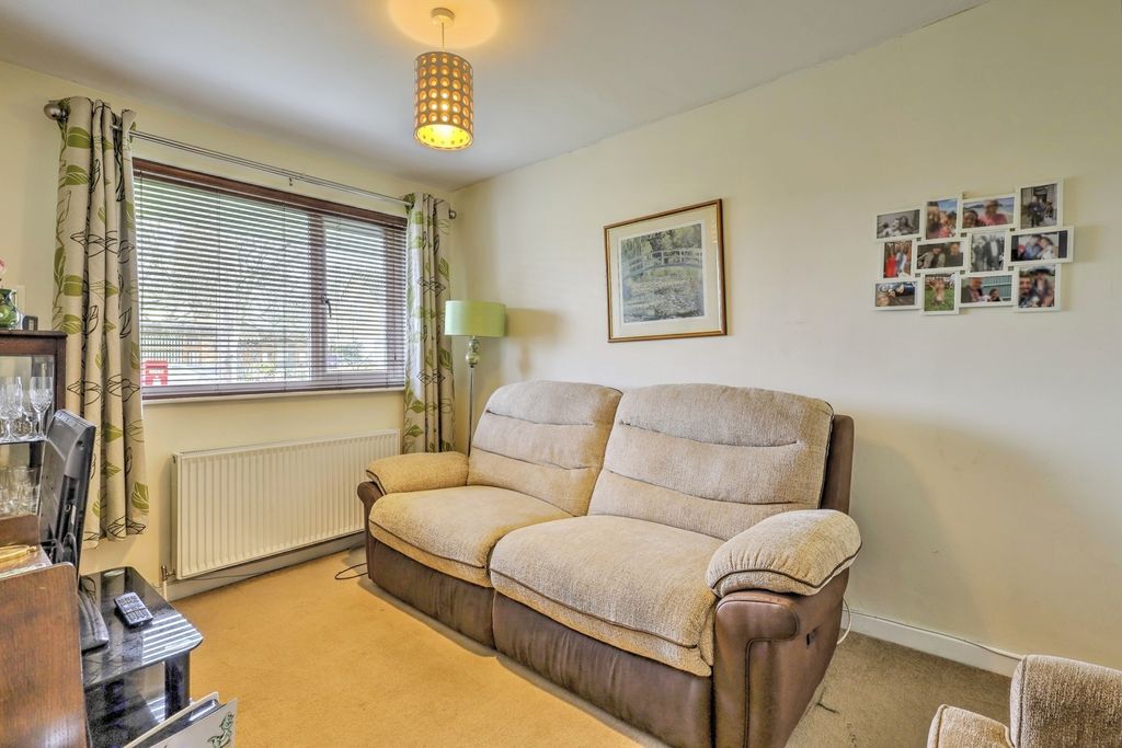 Property photo 2 of 14 Pbox-Img.Jpg