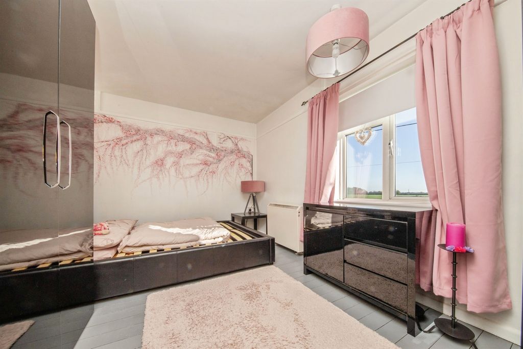 Additional image 7 of 2 bed maisonette for saleCooks Hill, Boxted, Colchester CO4
