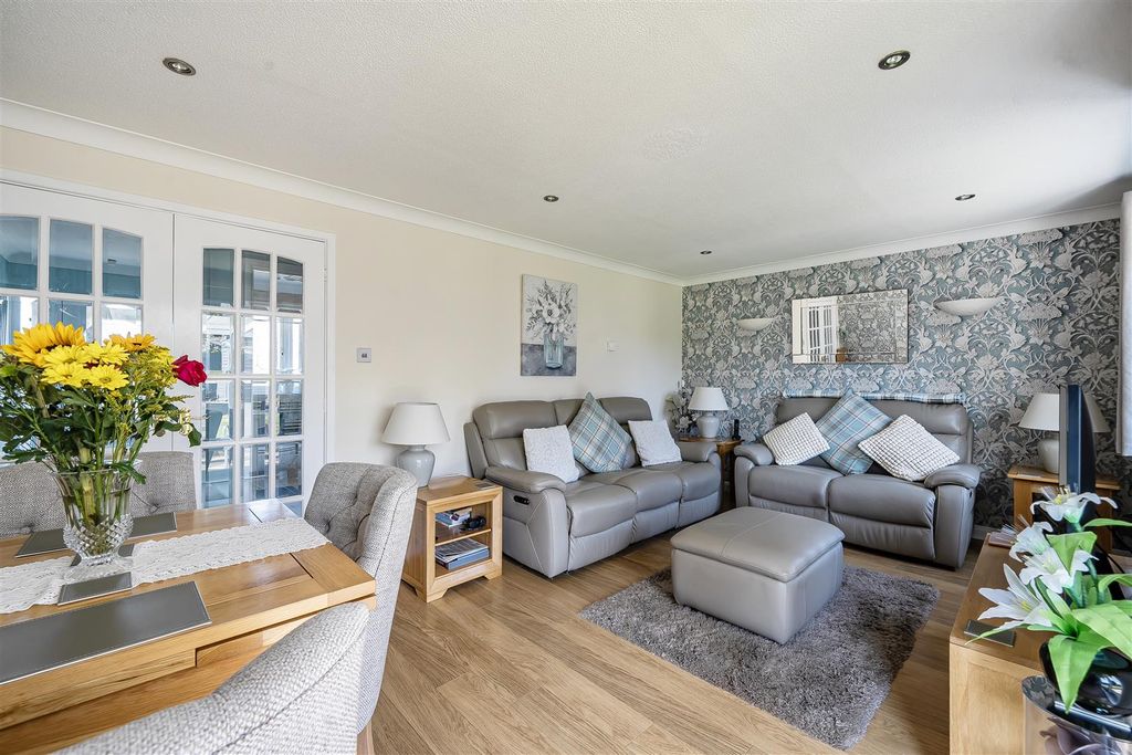 Property photo 3 of 24 1425762-14-69Bbe2Ac6Da2d.Jpg