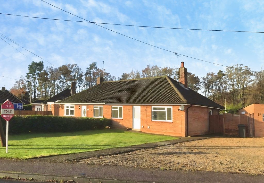 Property photo 1 of 8 Front