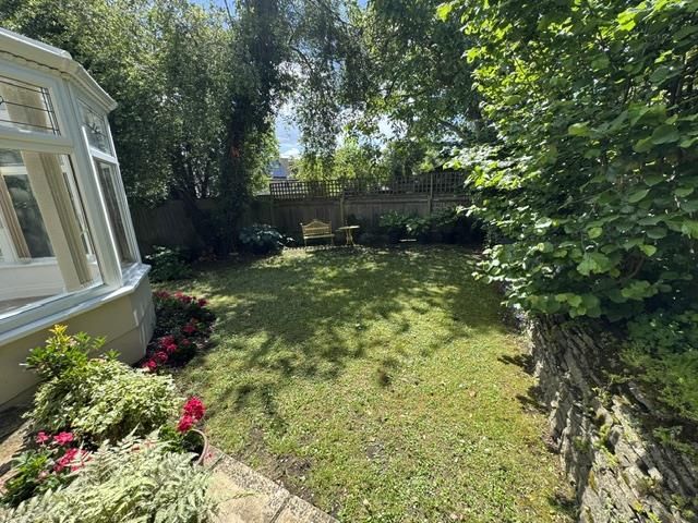 Property photo 2 of 17 Outside