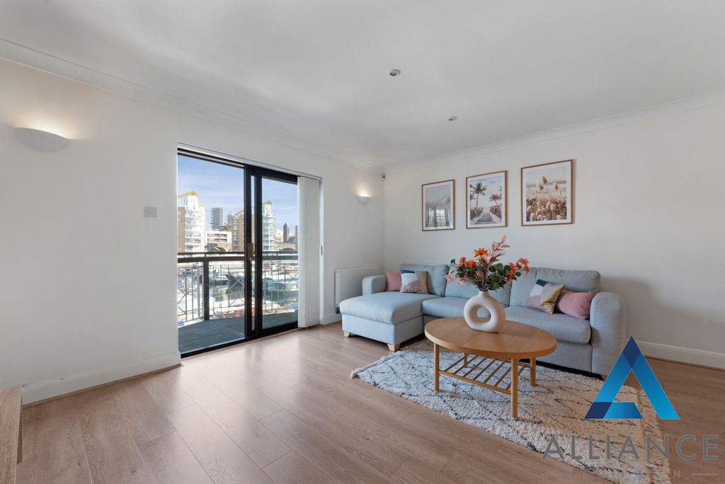 Property photo 2 of 34