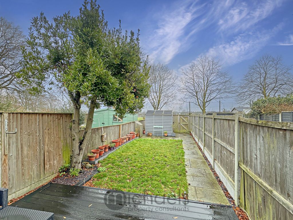Property photo 2 of 26