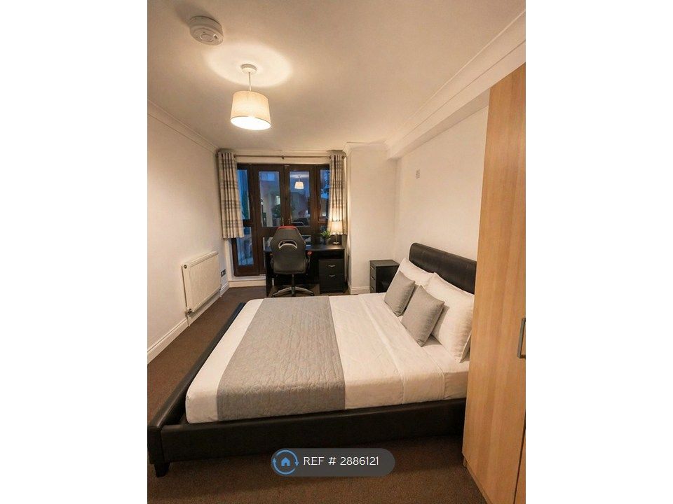 Property photo 2 of 5