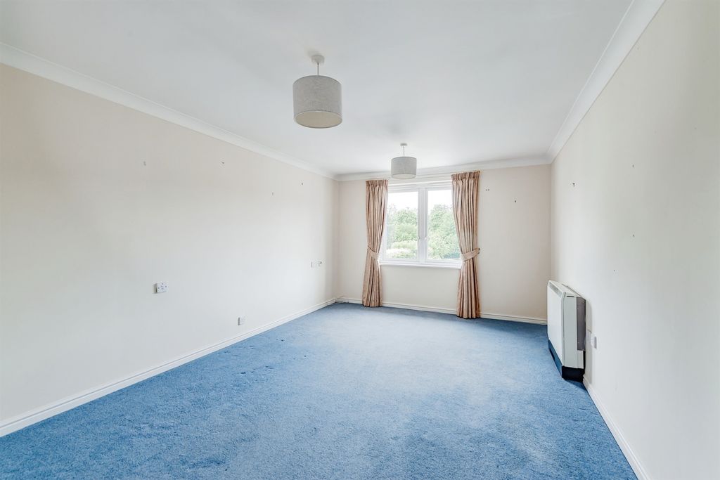 Property photo 3 of 15