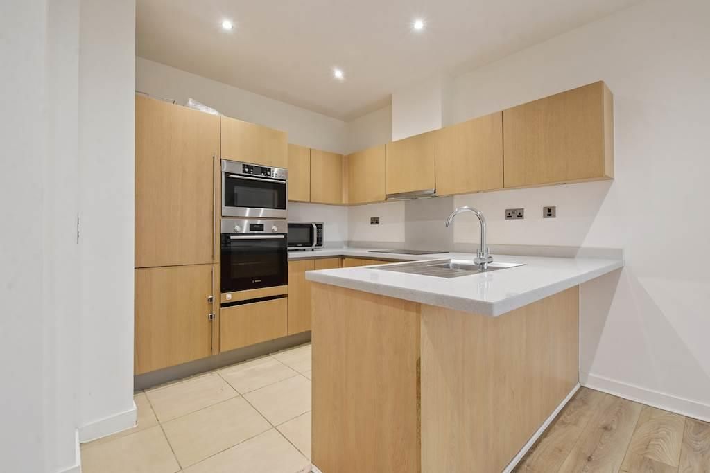 Property photo 2 of 15 10-F71Bgcwel - 474 Bromyard House - Ktichen -Origi