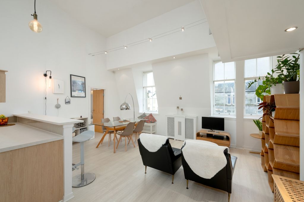 Property photo 3 of 21 Property Image 3