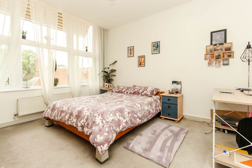 Property photo 3 of 7 Bedroom One
