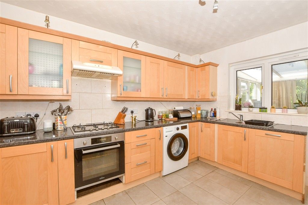 Property photo 3 of 13 Kitchen