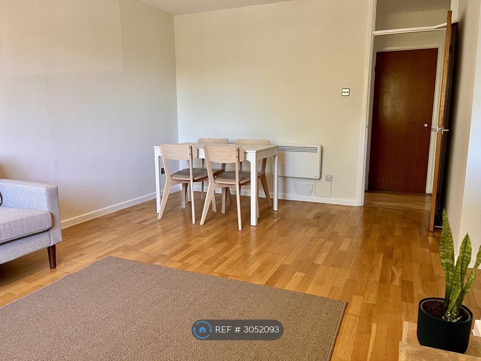 Property photo 3 of 9 Dining Area