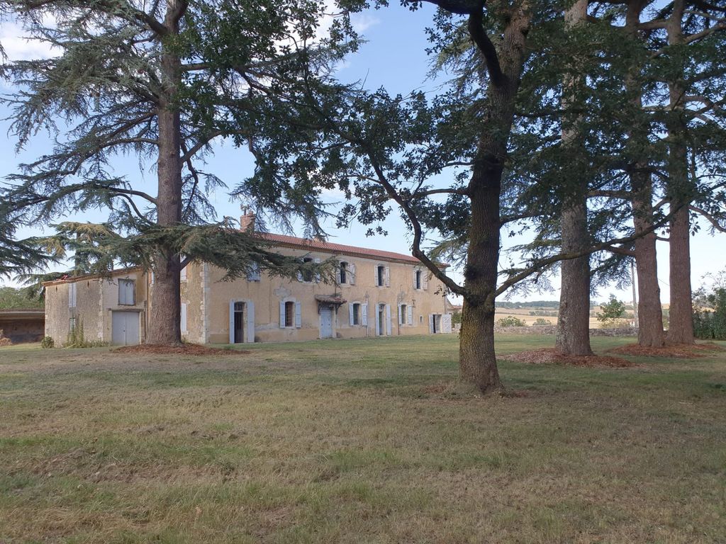 Property photo 1 of 40