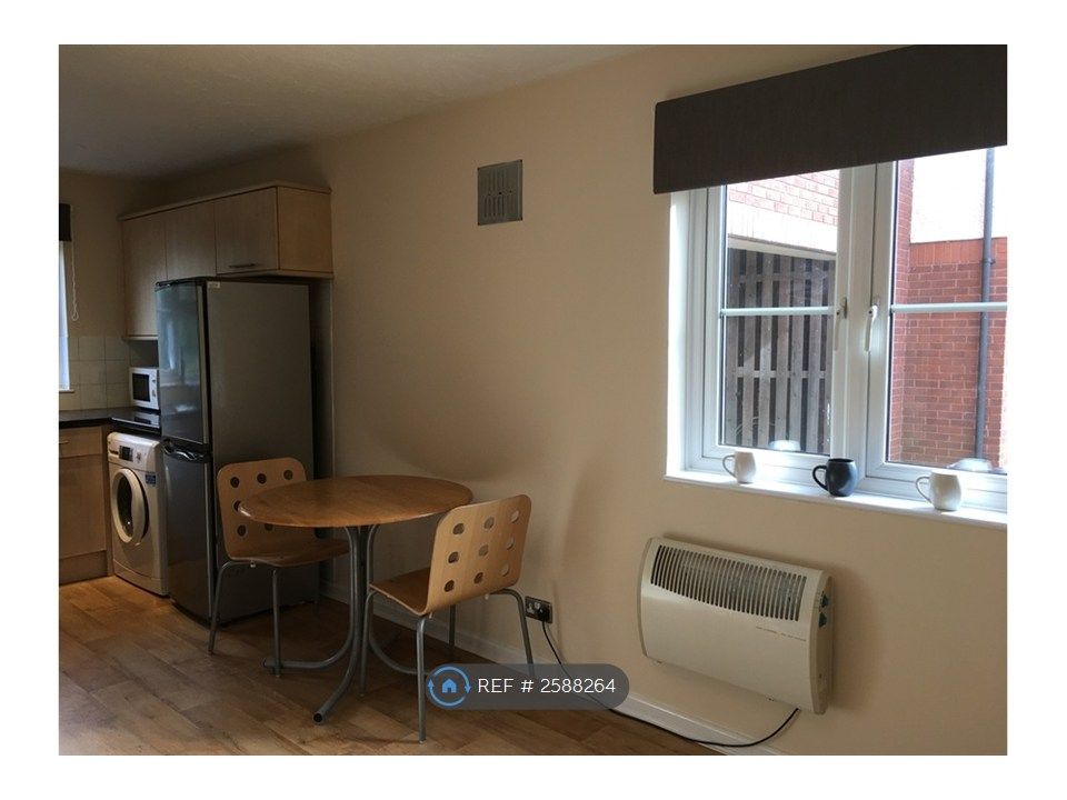 Property photo 2 of 6
