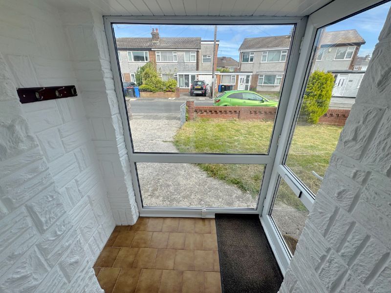 Property photo 2 of 34 Entrance Porch