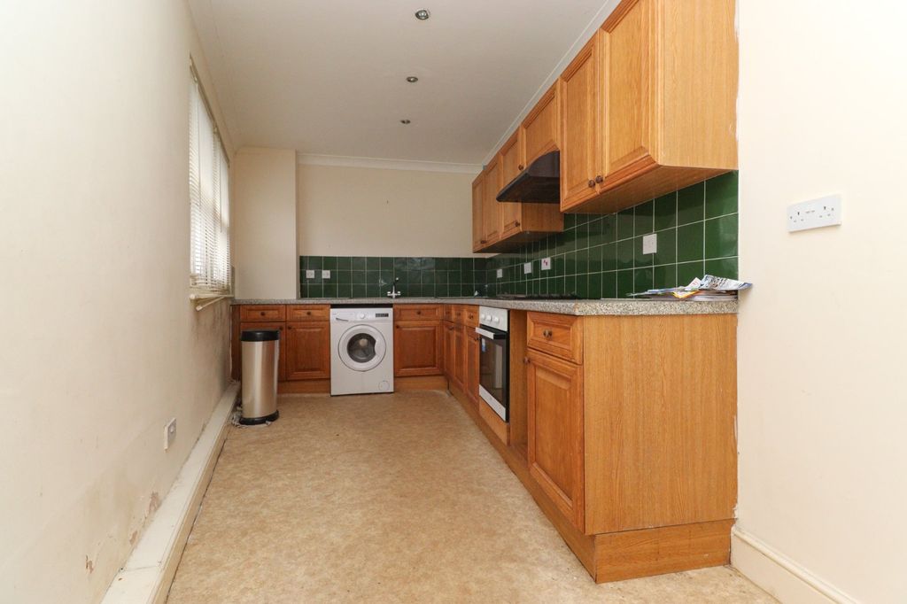 Property photo 3 of 14 Picture 3