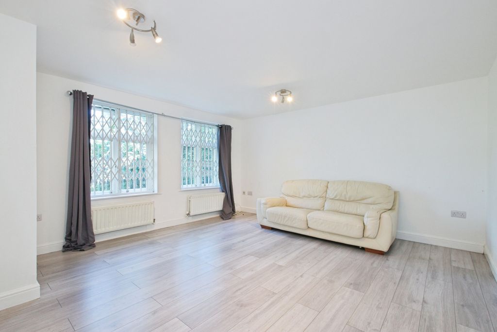 Property photo 3 of 20 Img_0798