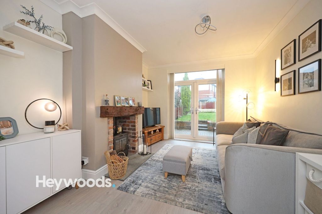 Property photo 2 of 36