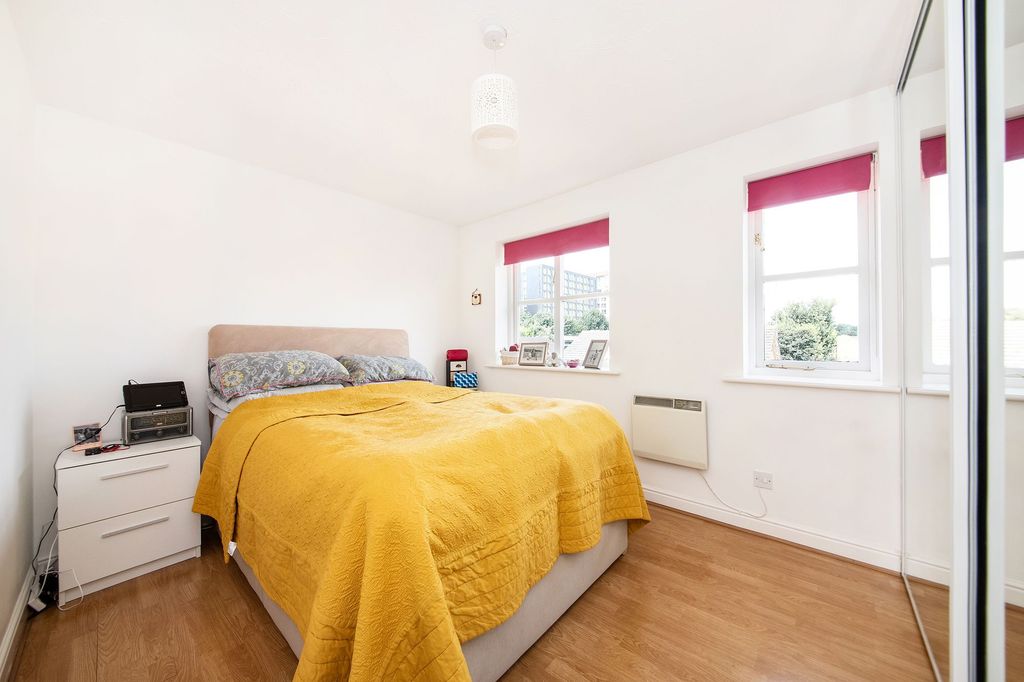 Property photo 3 of 9