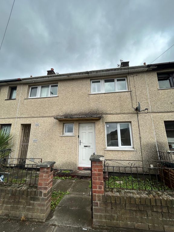 Property photo 1 of 11