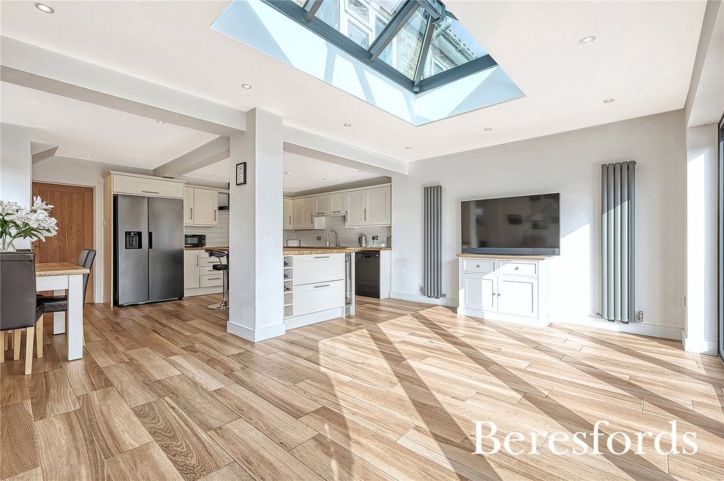 Property photo 2 of 18 Picture No. 51