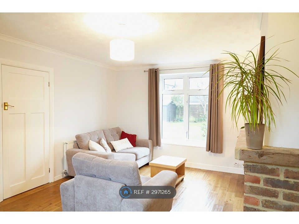 Property photo 3 of 14