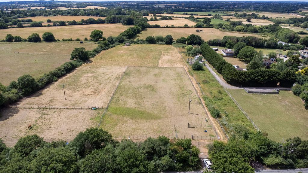 Property photo 3 of 6