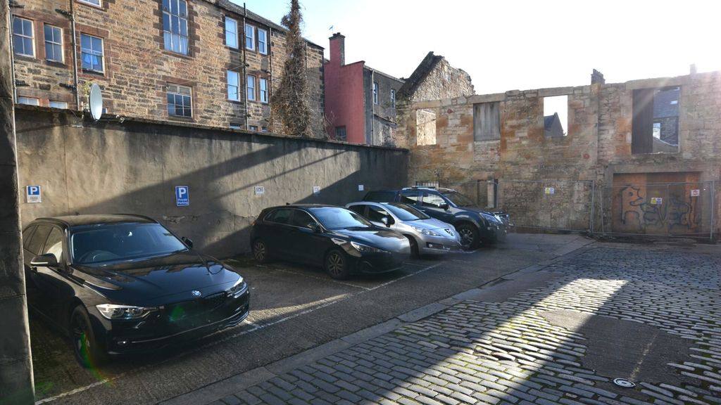 Property photo 3 of 4 Allied-Surveyors-Scotland-91 Constitution Street-c