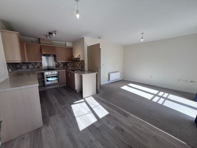 Property photo 2 of 12 3 8 Hickling Close Kitchen Lounge.Jpg