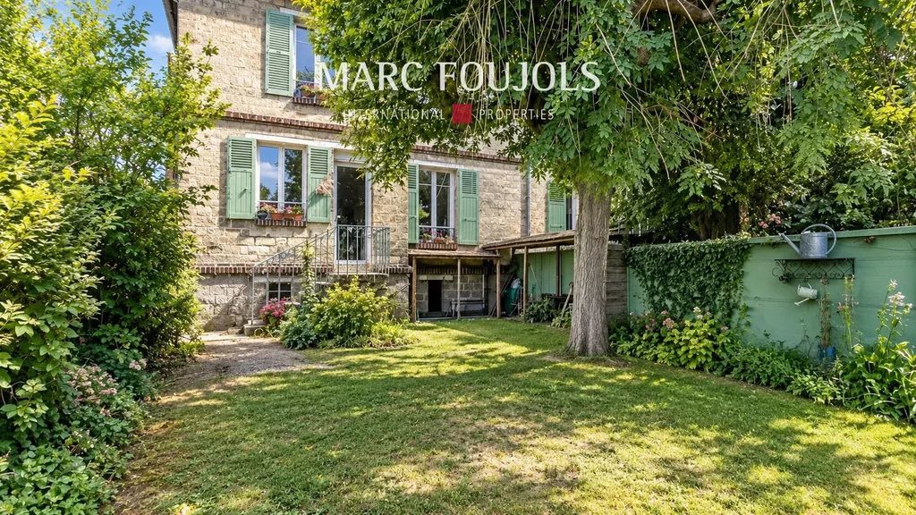 Property photo 1 of 14 Charming Family Home