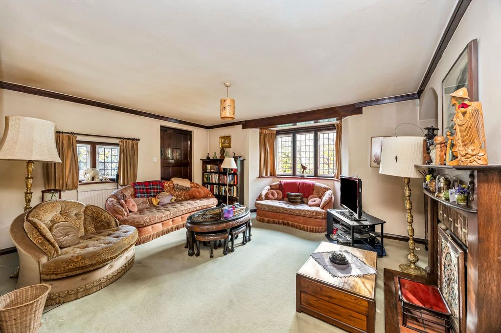 Property photo 2 of 26