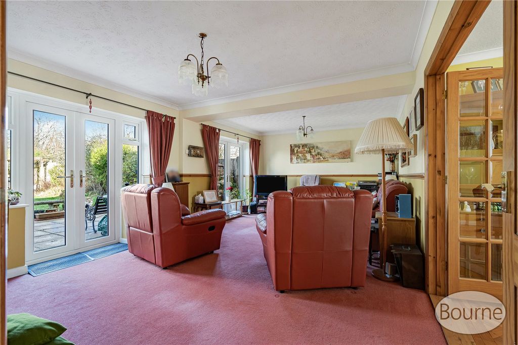 Property photo 3 of 16 Picture 3