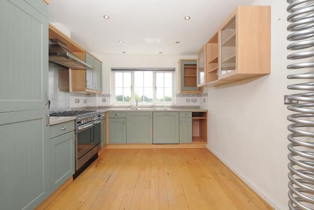 Property photo 2 of 10 Internal View