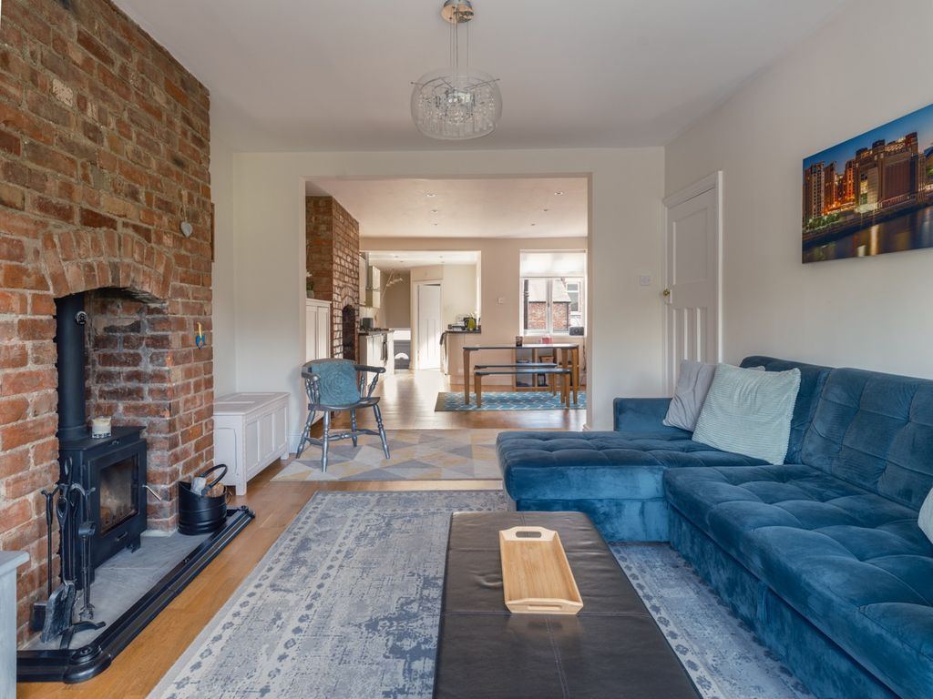 Property photo 3 of 19 5552703