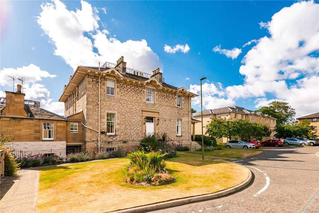 Property photo 2 of 22 Trinity Way