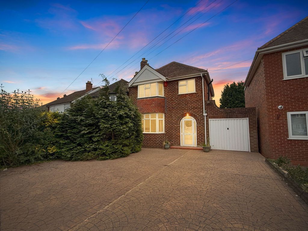 Property photo 1 of 32