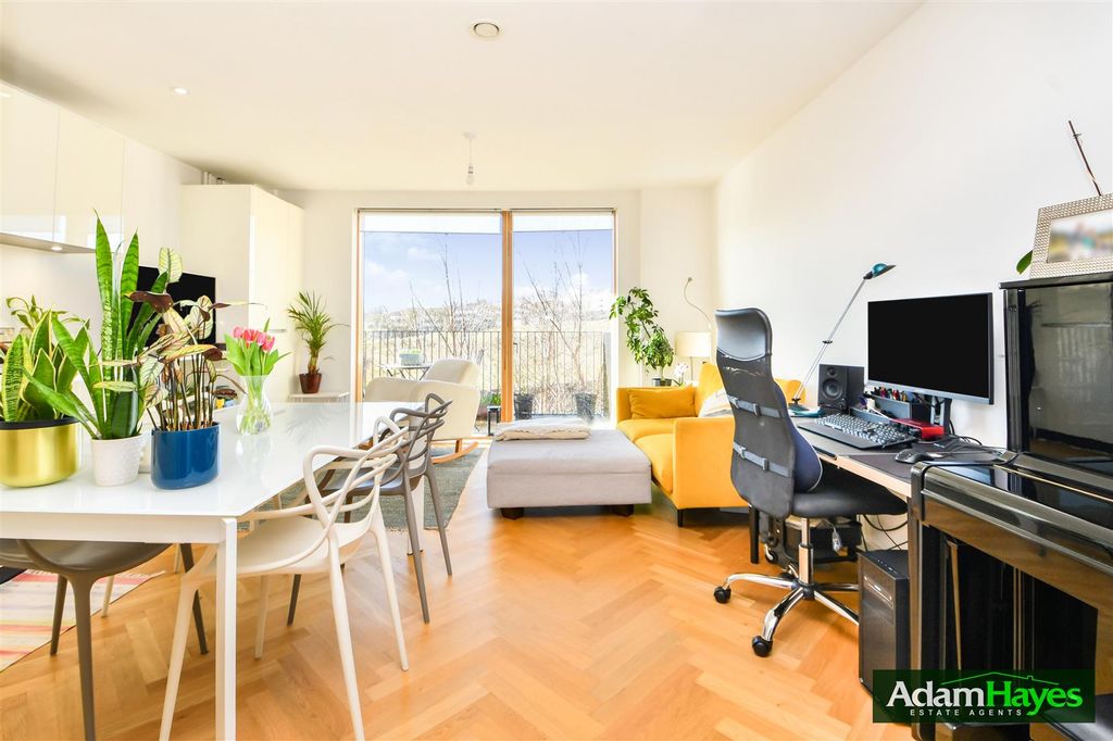 Property photo 2 of 8 Dsc_4254.Jpg