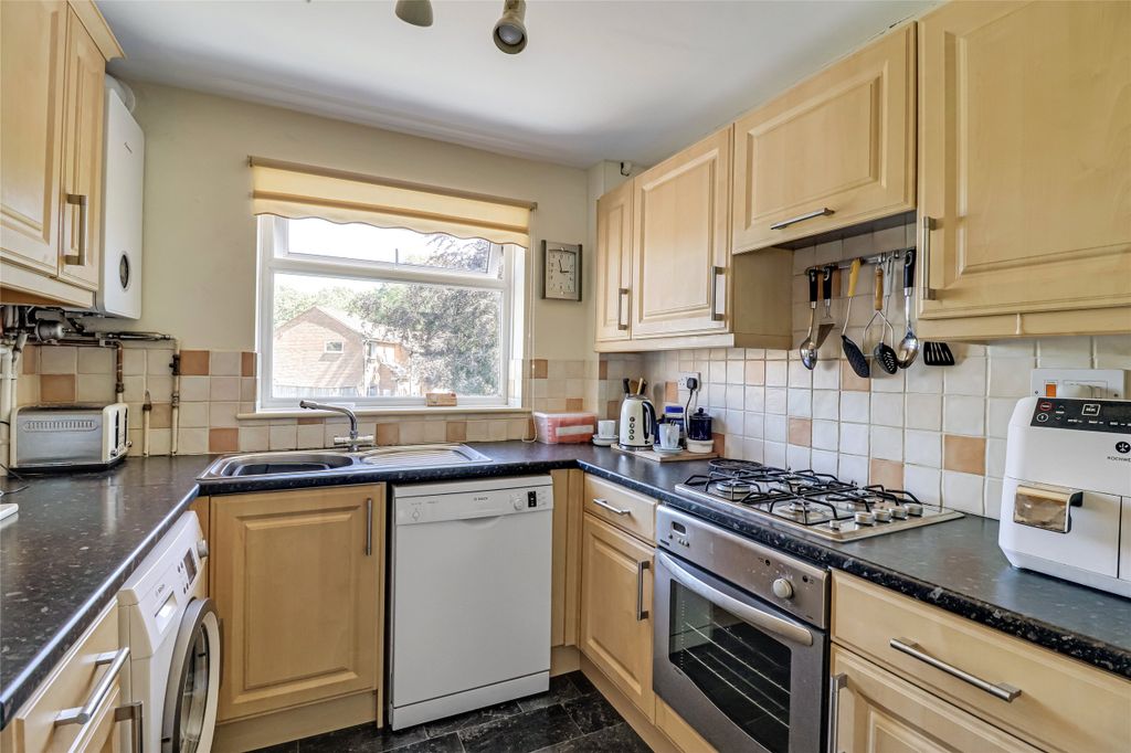 Property photo 3 of 8 Picture No. 09