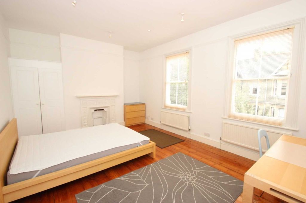 Property photo 3 of 12