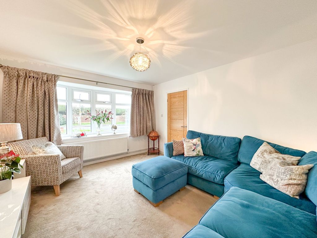 Property photo 3 of 24